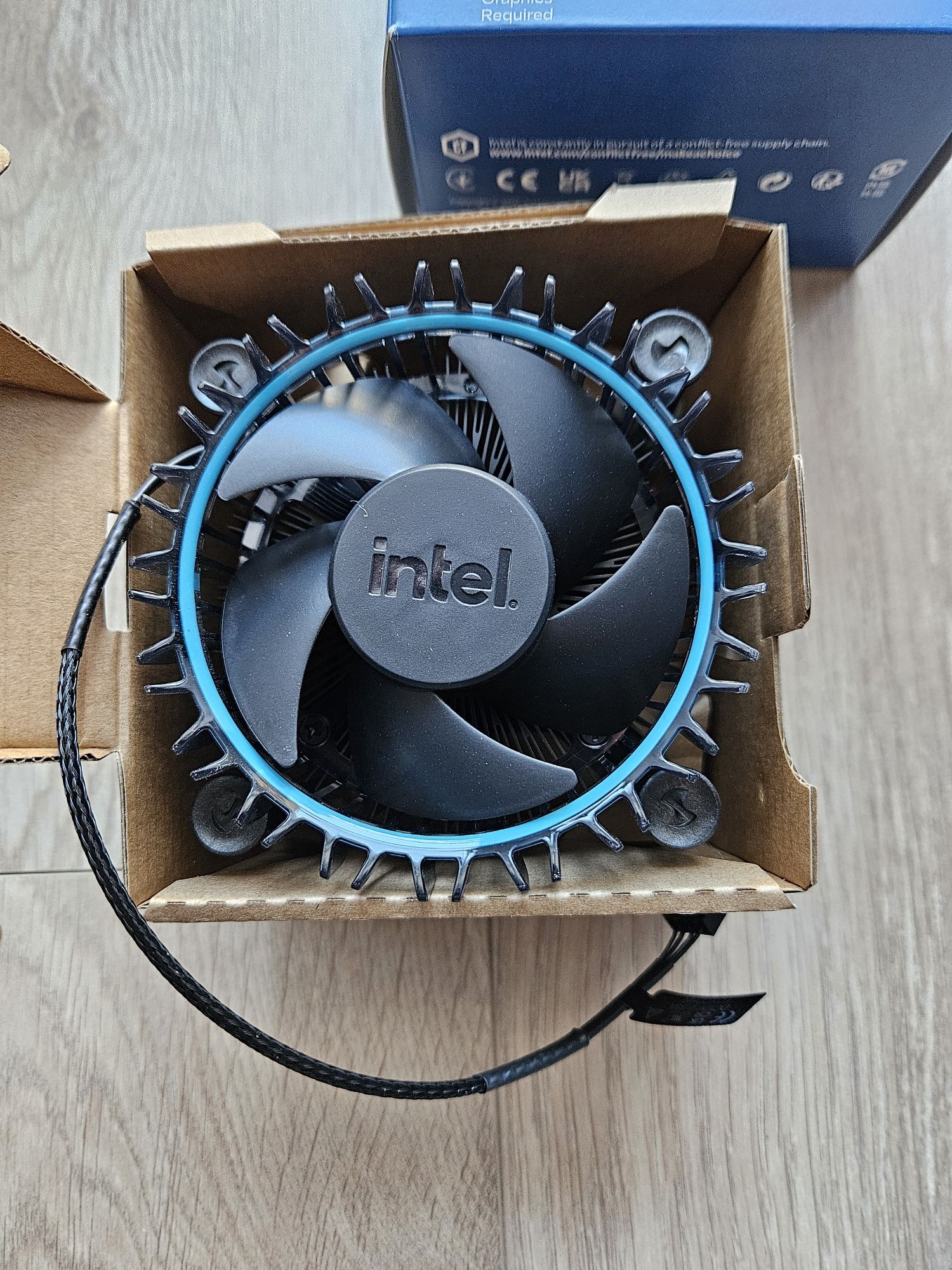 Wentylator z radiatorem Intel LGA 1700 nowy