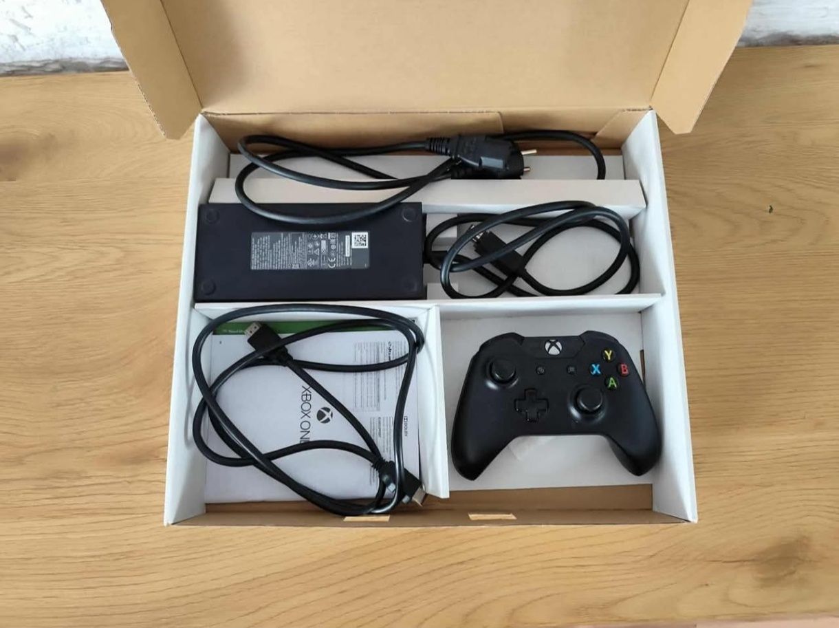 Xbox One wraz z Padem