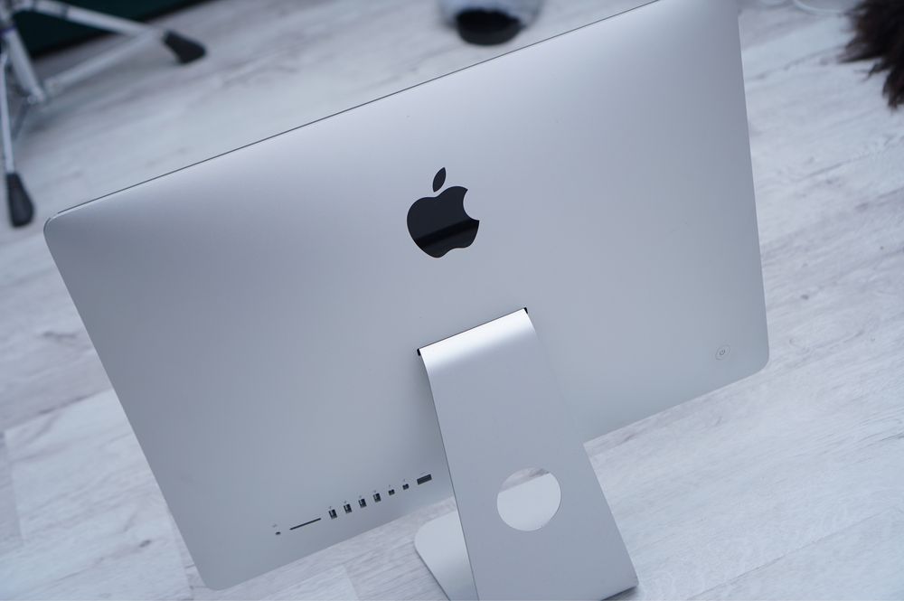 Apple iMac 21,5 4K 2015 proc i5 ram 8GB dysk ssd 250 Wrocław