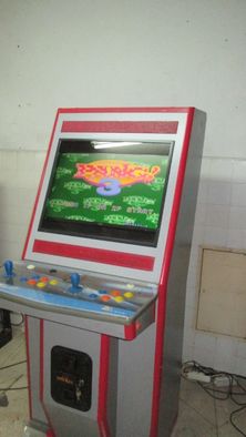 Máquina jogos original como nova com 2600 jogos