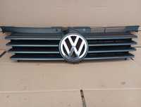 Решітка радіатора Volkswagen Bora Бора