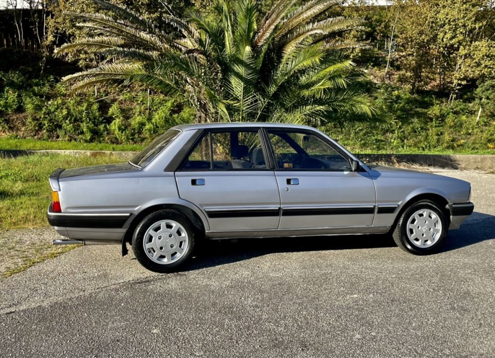 Peugeot 505 V6 2.8