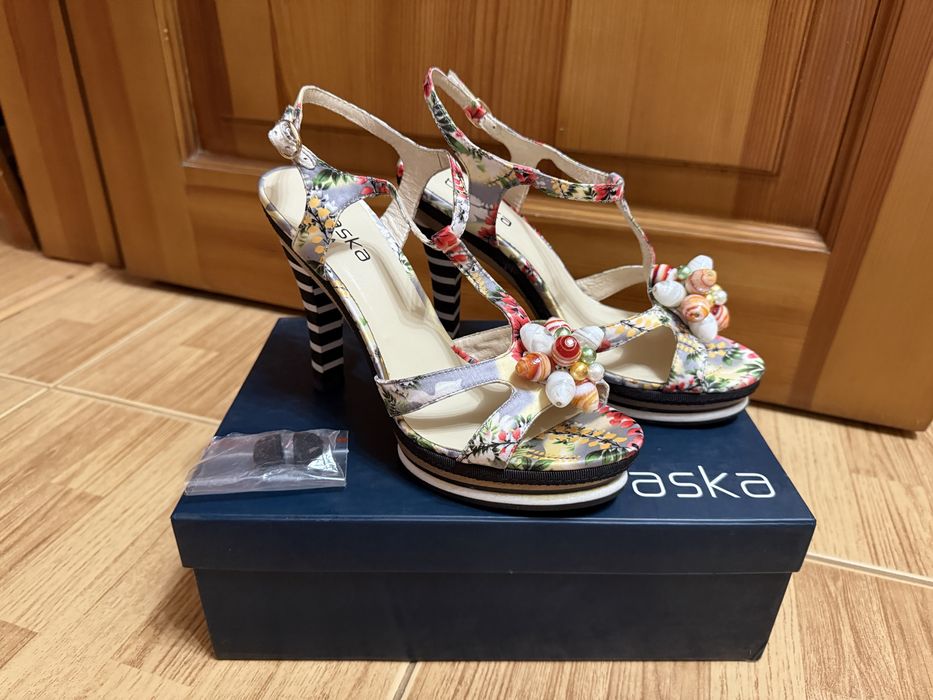 Босоніжки Braska 38р.