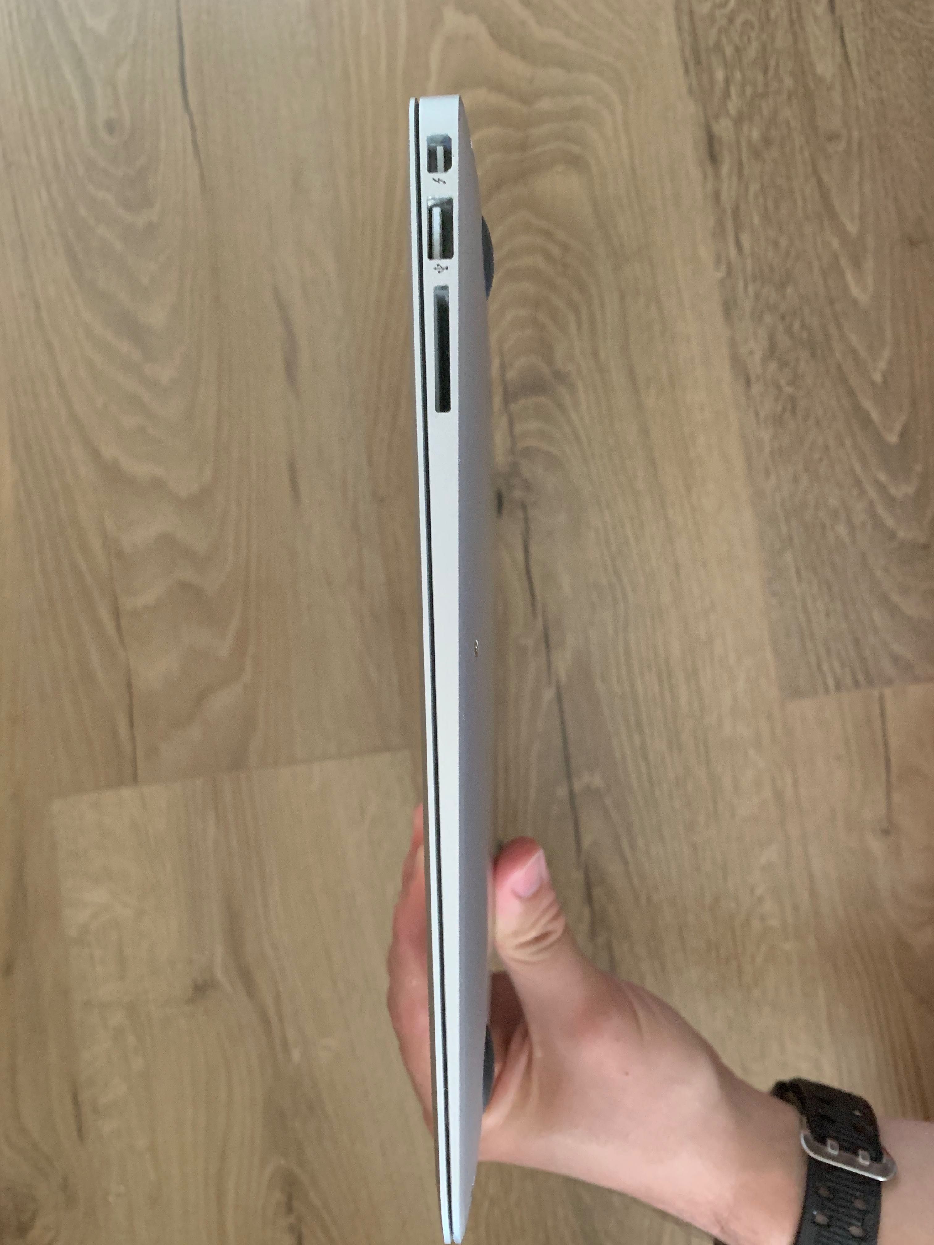 MacBook Air 13-inch, 2017