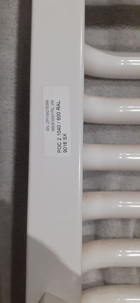 Grzejnik TERMA POC 2  1040/600 RAL 9016 SX