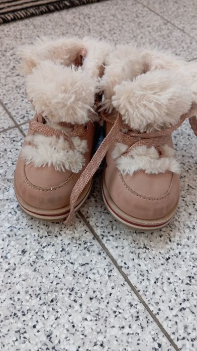 Botas de menina tamanho 20