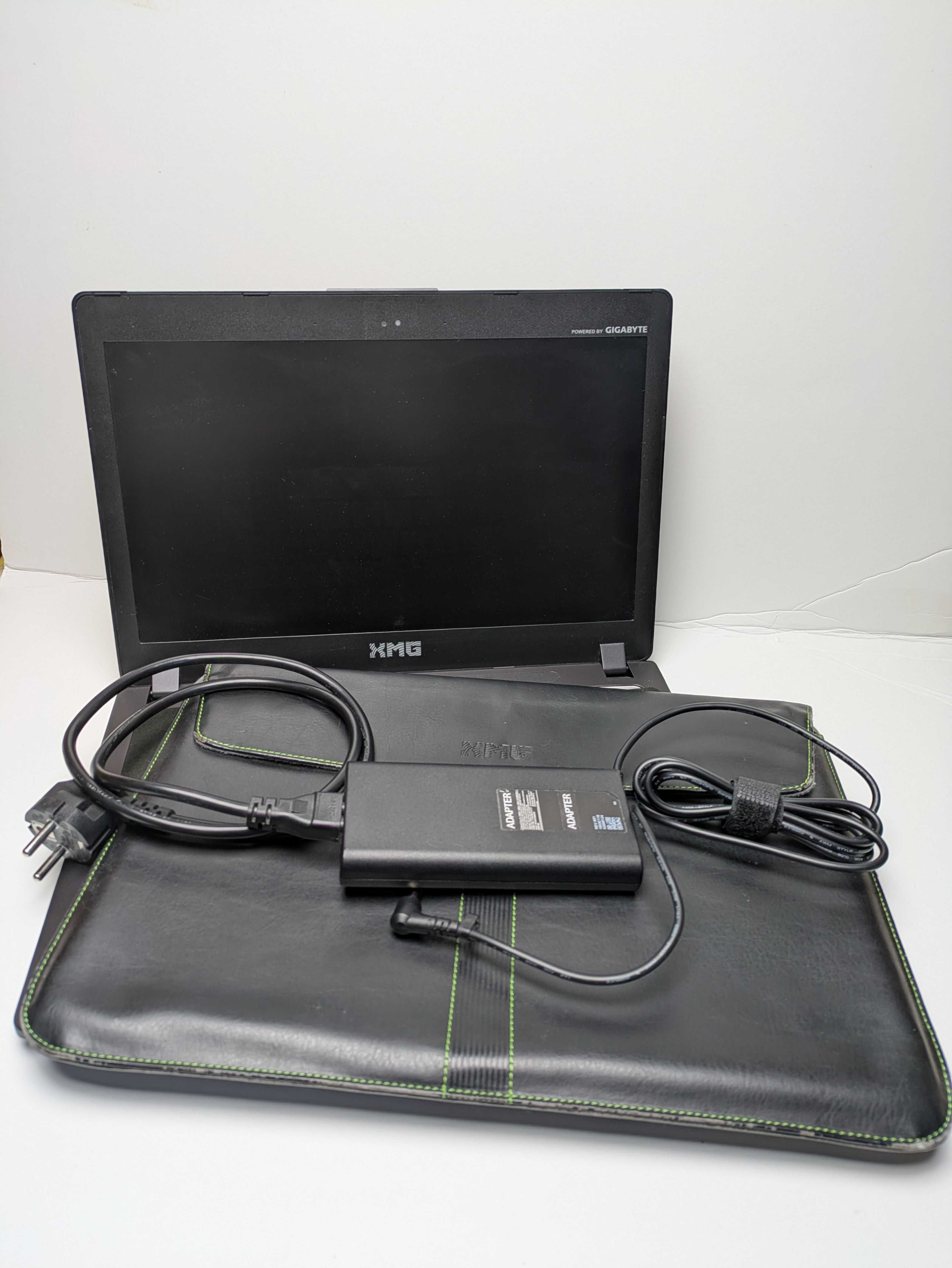 Portátil Schenker XMG C405 v4