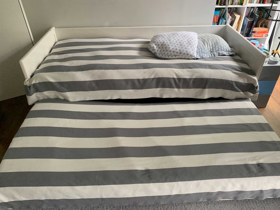 Cama com gaveta Madeira Maciça Mogno