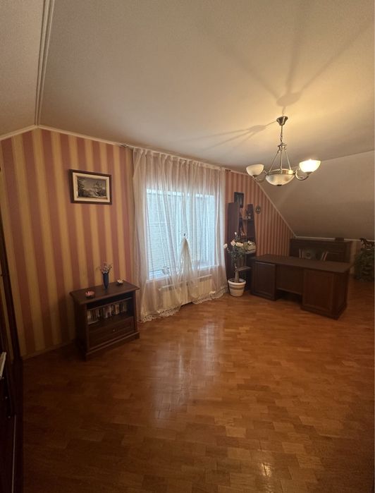 Продаж будинку в Вишгороді біля Київського моря з ремонтом