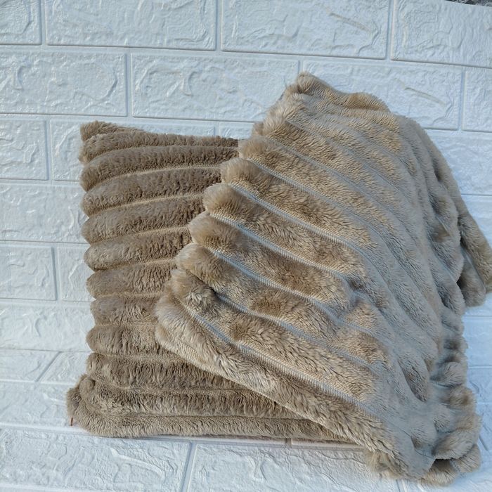 Декоративна наволочка шарпей