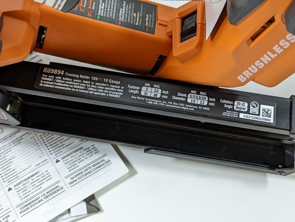 Ridgid (AEG) R09894 18v Нейлер акумуляторний під цвях 51-90мм 21°