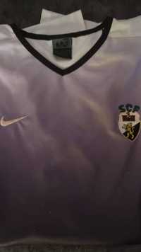 Camisola Farense antiga assinada por jogador.