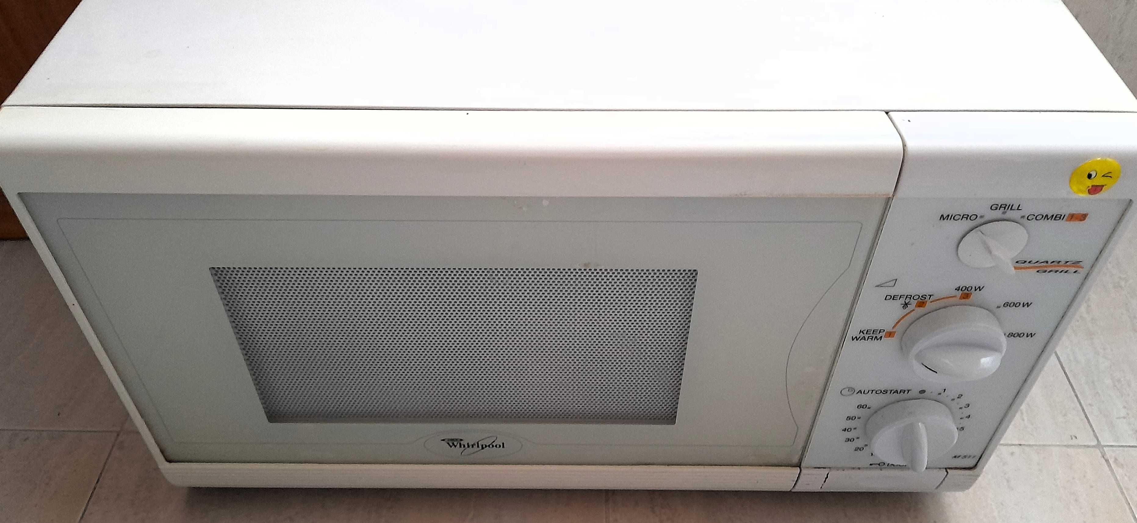 Microondas  Whirlpool usado