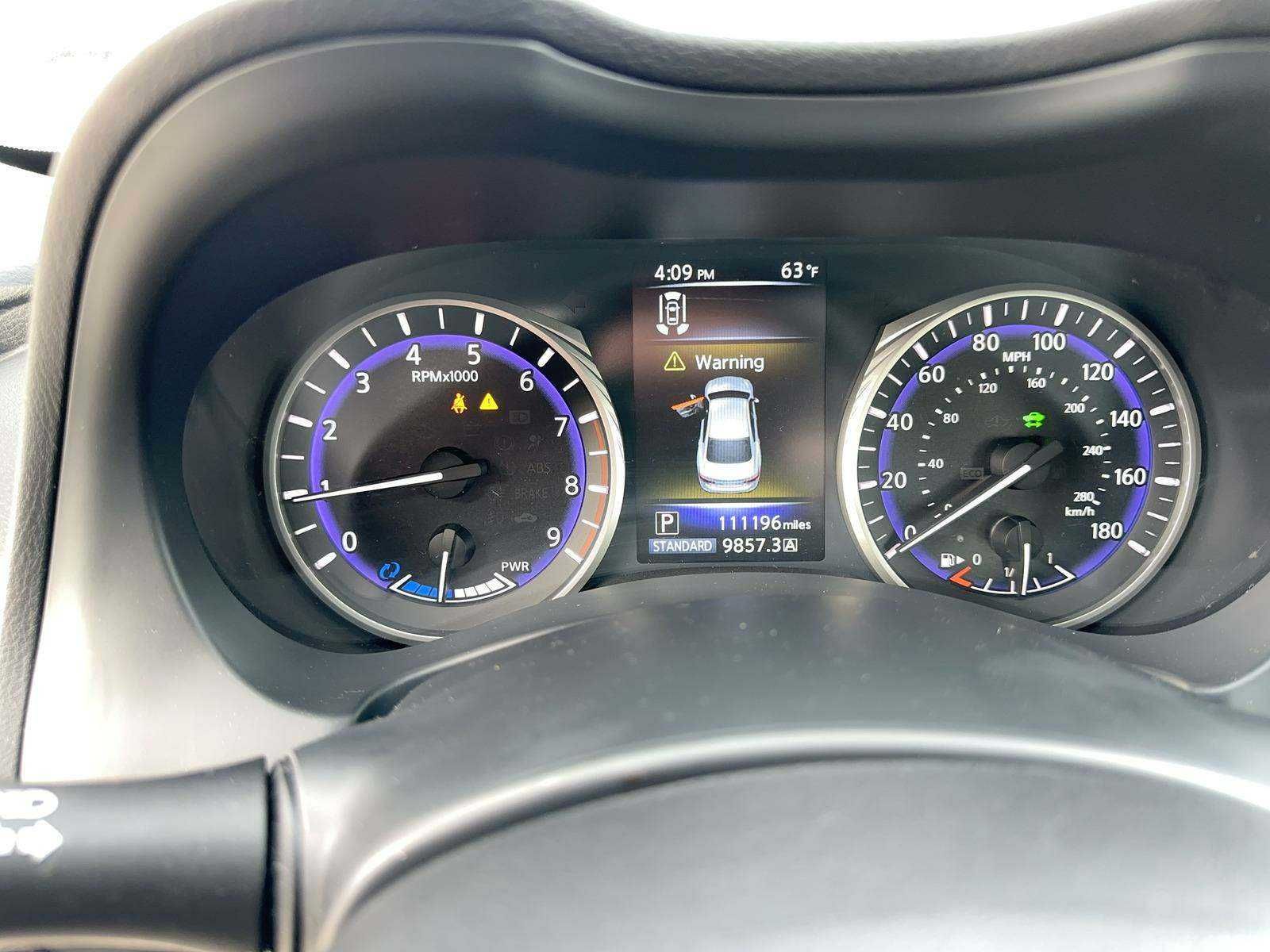 2015 INFINITI Q50 Hybrid Sport