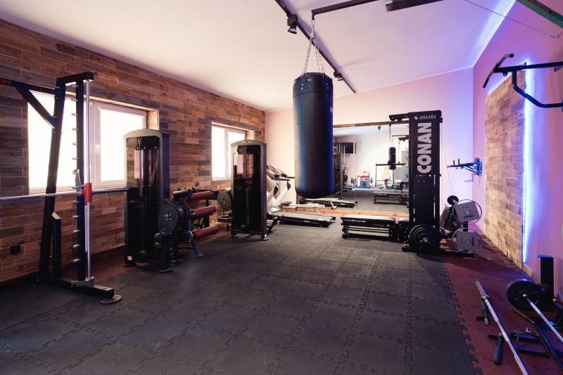 Stare Deski Na Ścianę stare drewno rustykalne meble półki wood