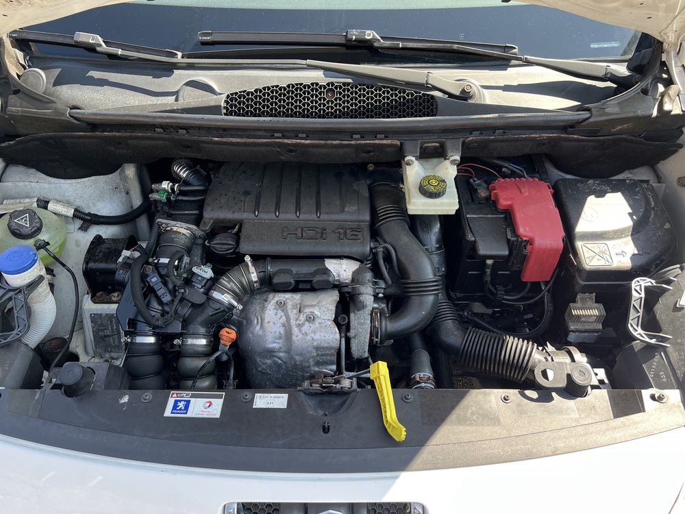 Peugeot Partner 1.6 HDI 3 Lugares L2