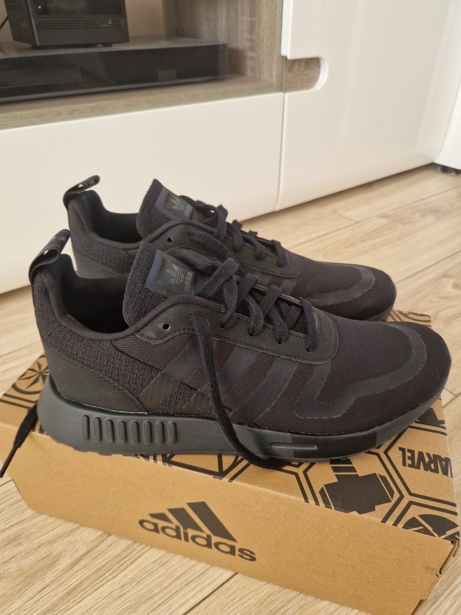 Czarne sneakersy Adidas r. 42 2/3
