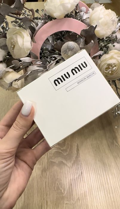 Дзеркало Miu Miu