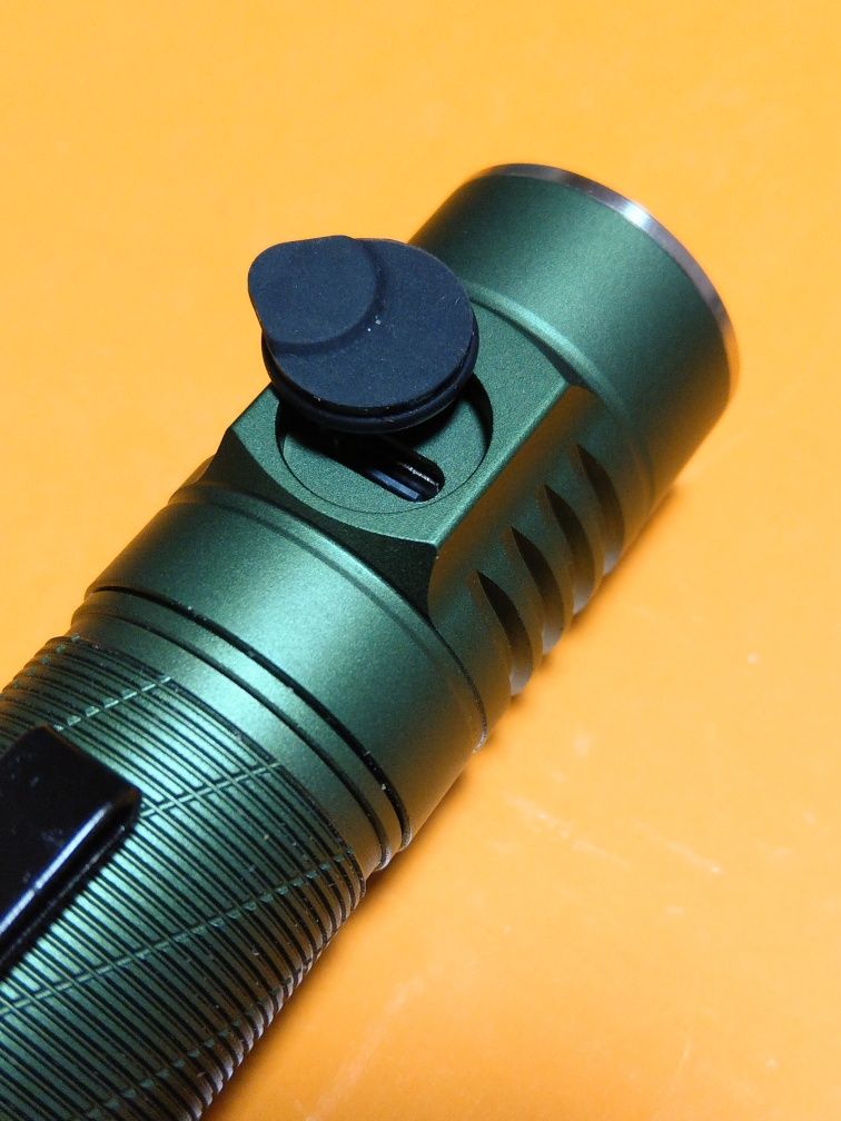 Фонарь Convoy S21E Green / Black / Nichia 519A / SST40 / USB Type-С