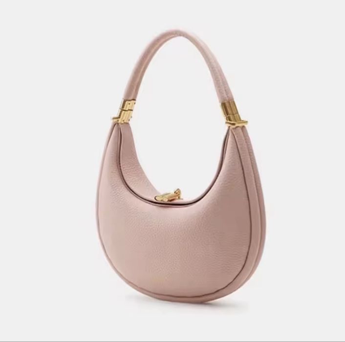 Сумка жіноча, колір пудра, зерниста екошкіра, дуже якісна