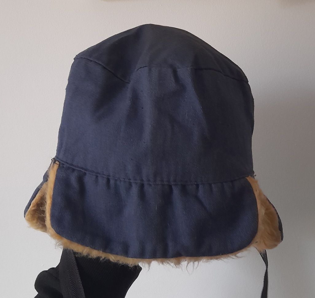 Czapka uszatka PRL
