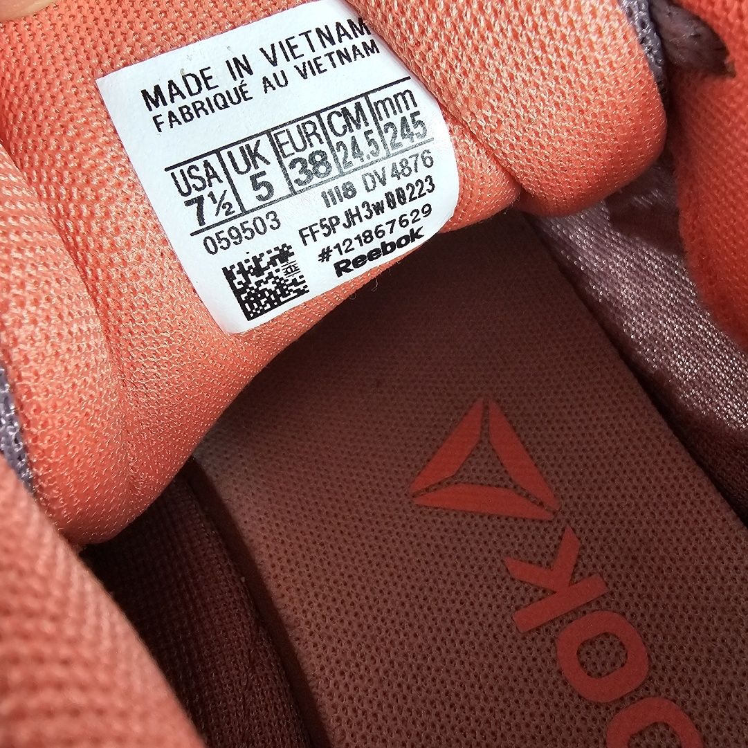 Женские кроссовки "Reebok"  DV 4876