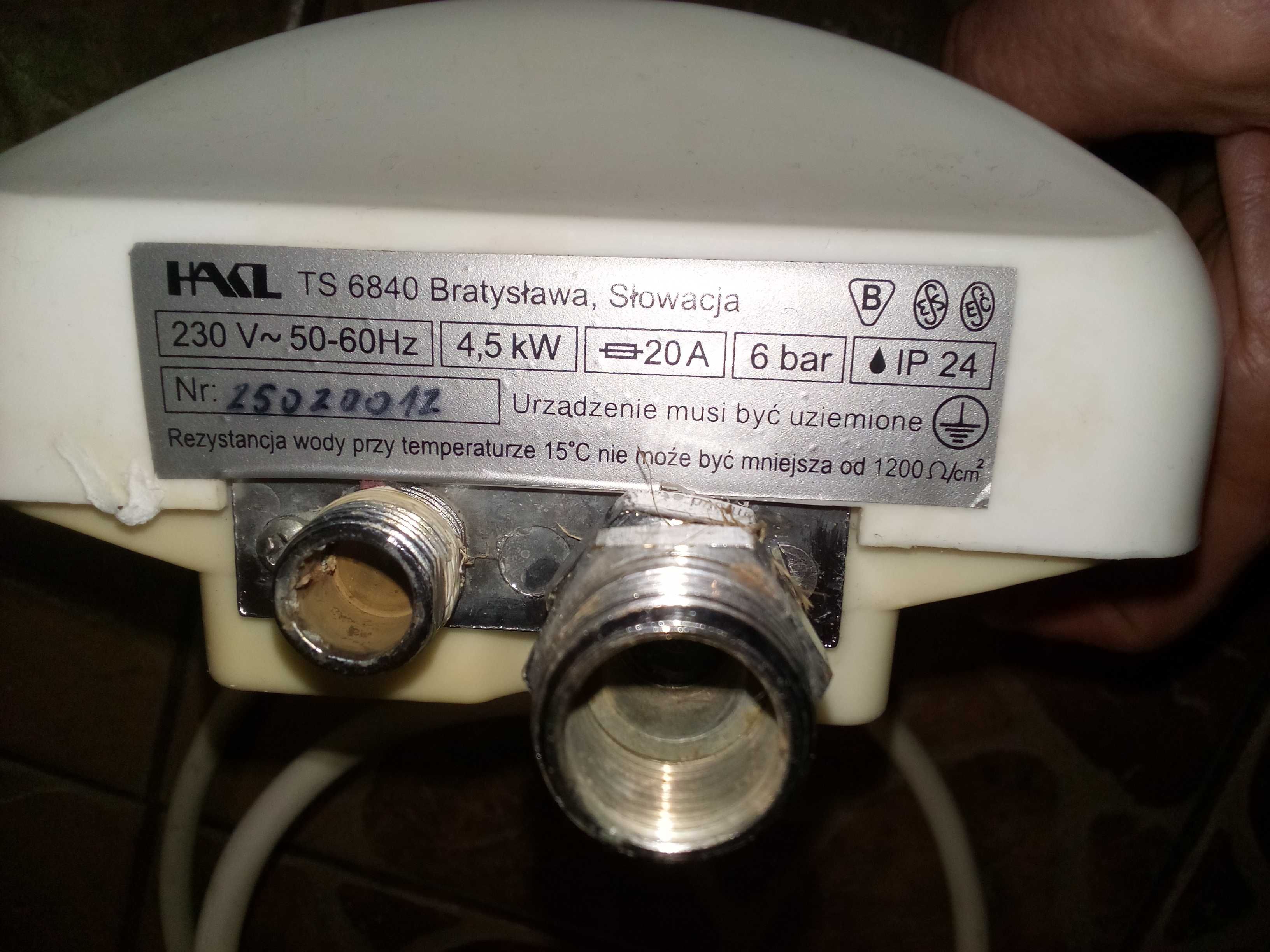 Przepływowy podgrzewacz wody 230V 4,5 kW