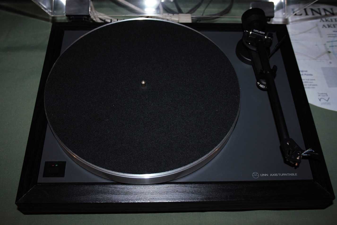 Gramofon Linn Axis z ramieniem Linn Akito
