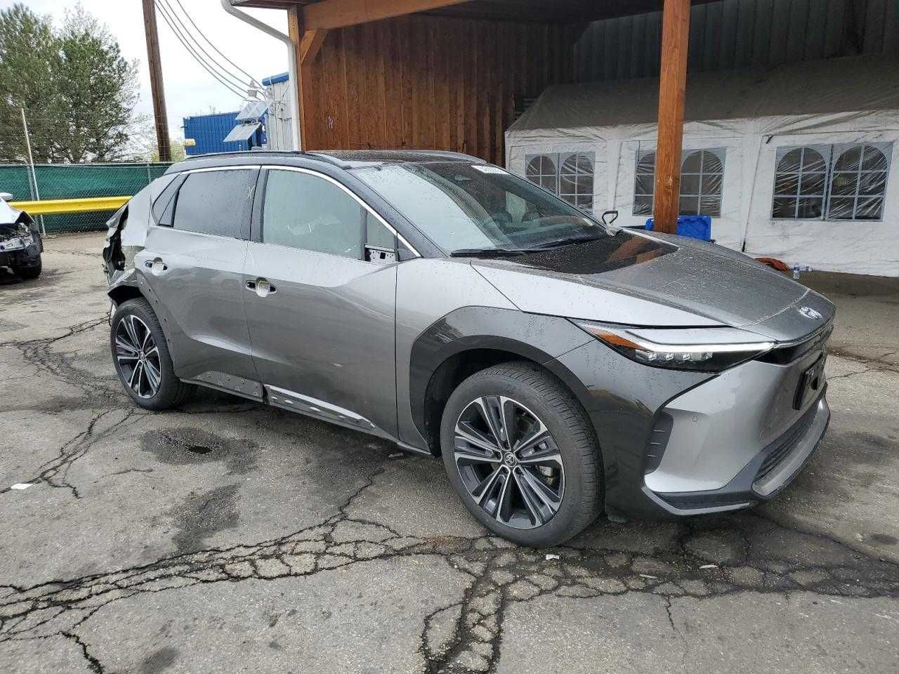 Бампер Toyota bZ4X розборка Тойота bZ4X