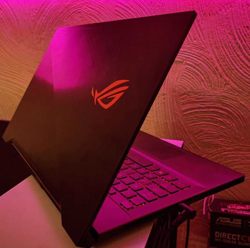 ASUS ROG i7 8750 12x4.2 GTX1060 6 RAM 16 SSD 256 nvme