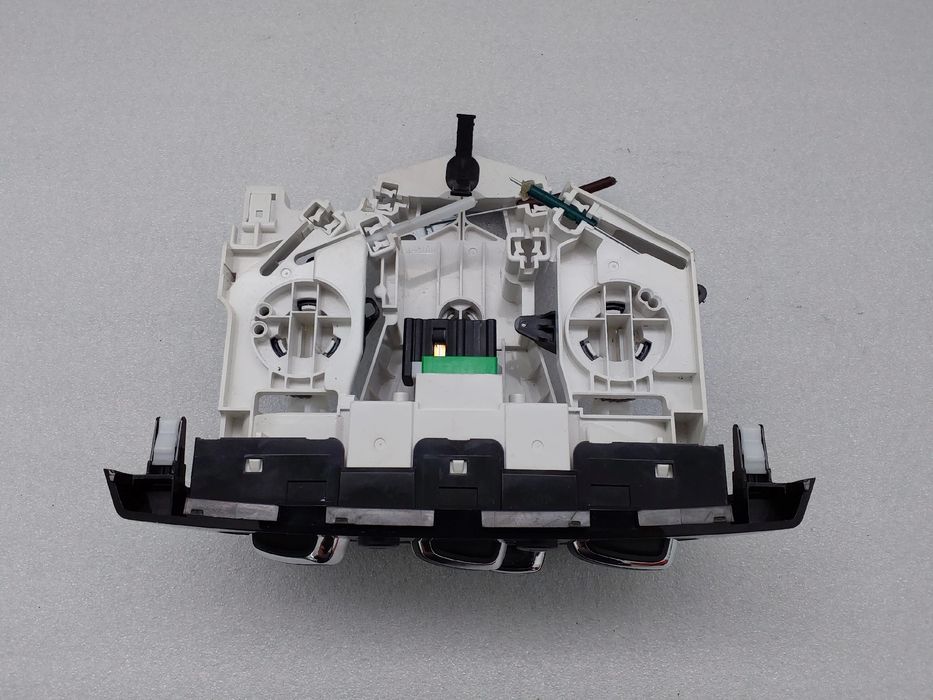 Comando chauffage / sofagem MITSUBISHI Space Star Hatchback (A0_A)