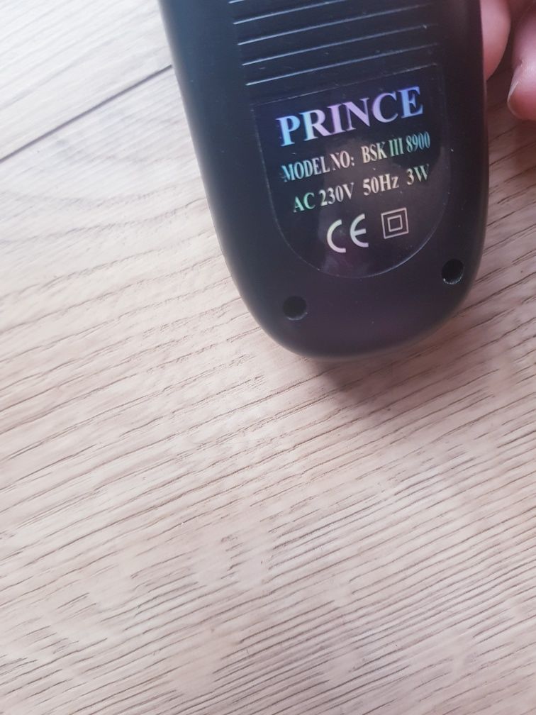 Golarka  do golenia marki Princeshave
