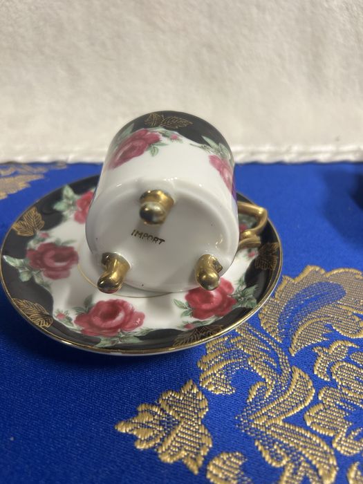 Filizanka porcelanowa roze