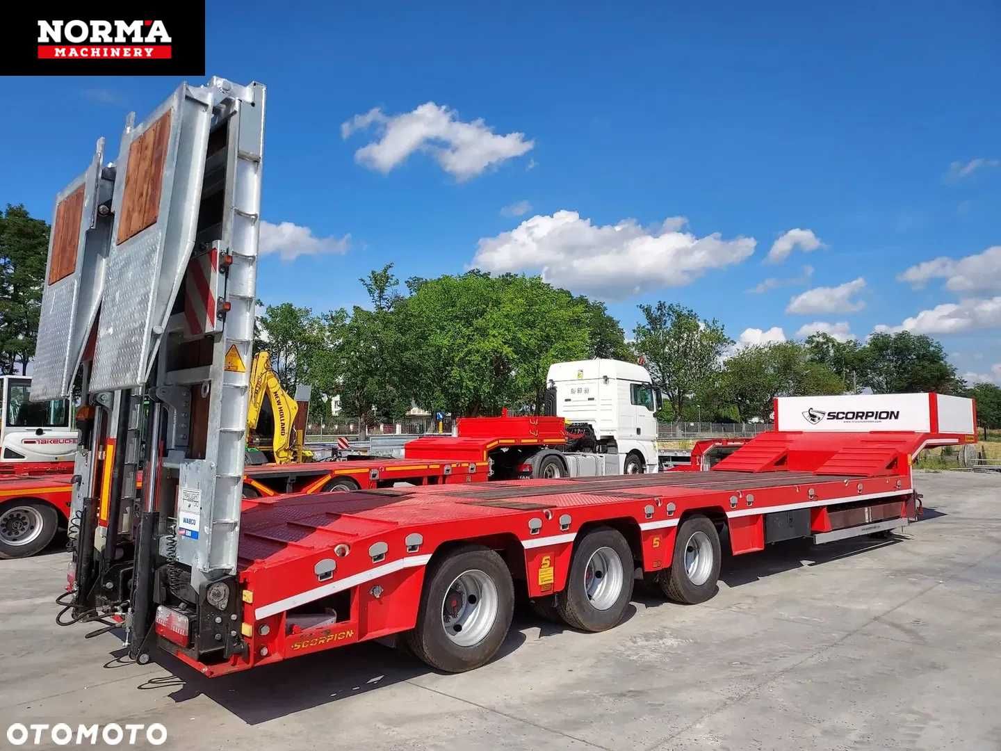 Wyprzedaz rocznika 2023. Naczepa Scorpion hydraulika, os skretna. NOWA