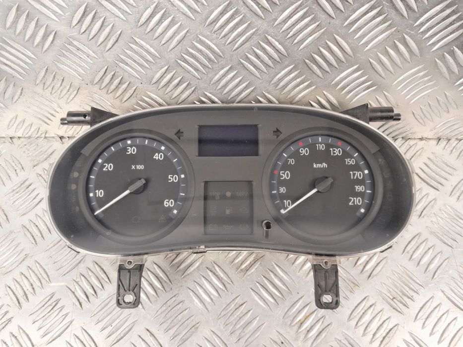 Zegary licznik RENAULT Trafic II 06-14r. 2.5 DCI 8200283194