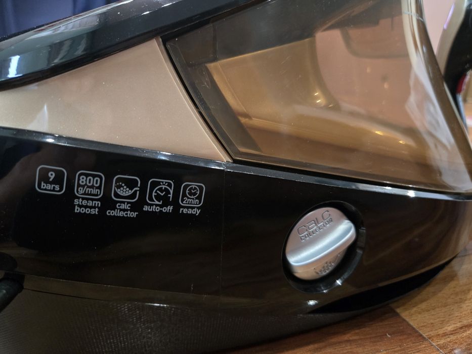 Generator pary TEFAL Pro Express Vision GV9823 z oświetleniem LED