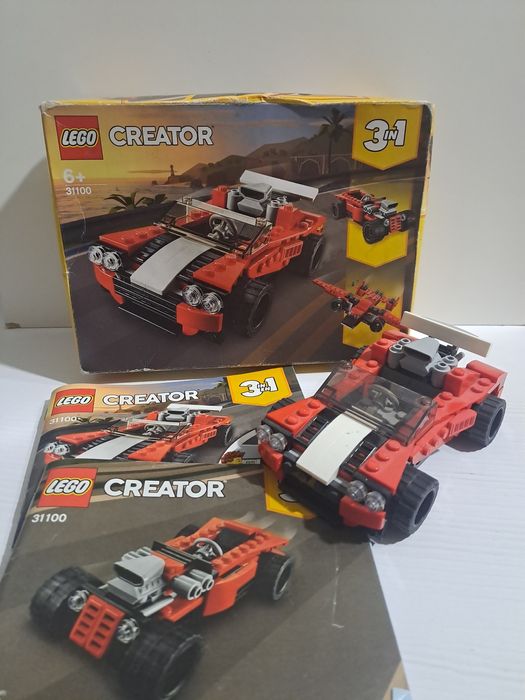 Lego creator 31100