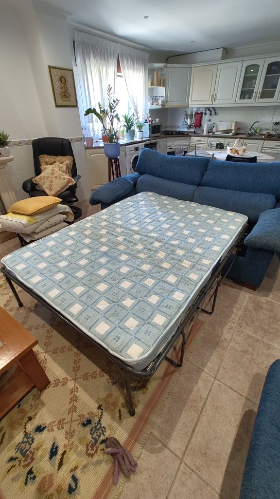 Sofá cama azul (2 metros)