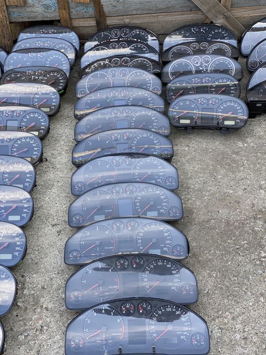 Приборка панель приборів ауді шкода фольцваген