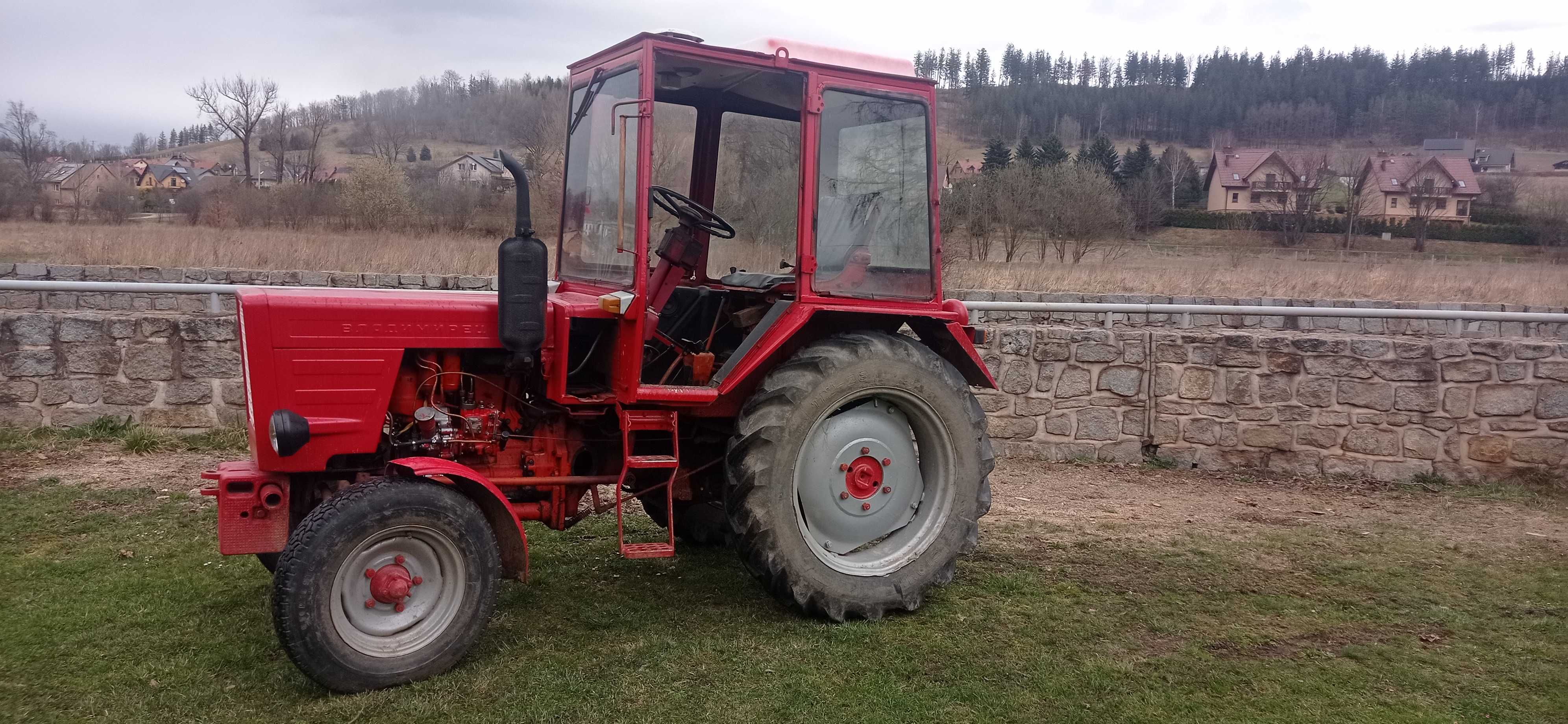 Traktor Władimirec T25