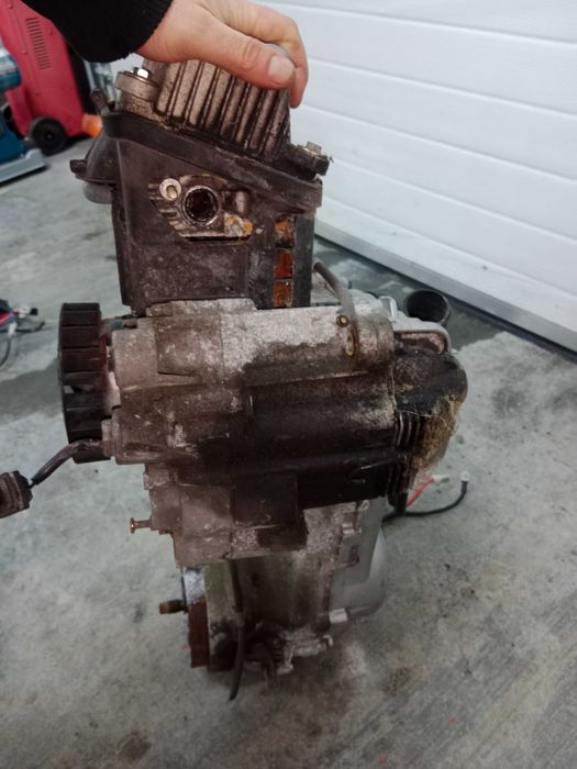 aprilia scarabeo 50 silnik 50ccm 4 t 4t