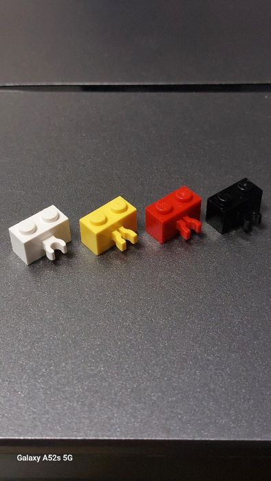 LEGO: 3 szt., różne kolory #30237 klocek uchwyt pion 1x2 (P435)