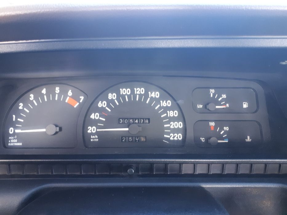 Продам Опель Омега а,2.0 Інжектор