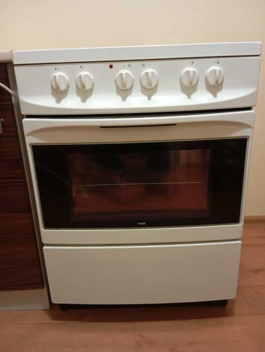 Електрична плита Voss б/в