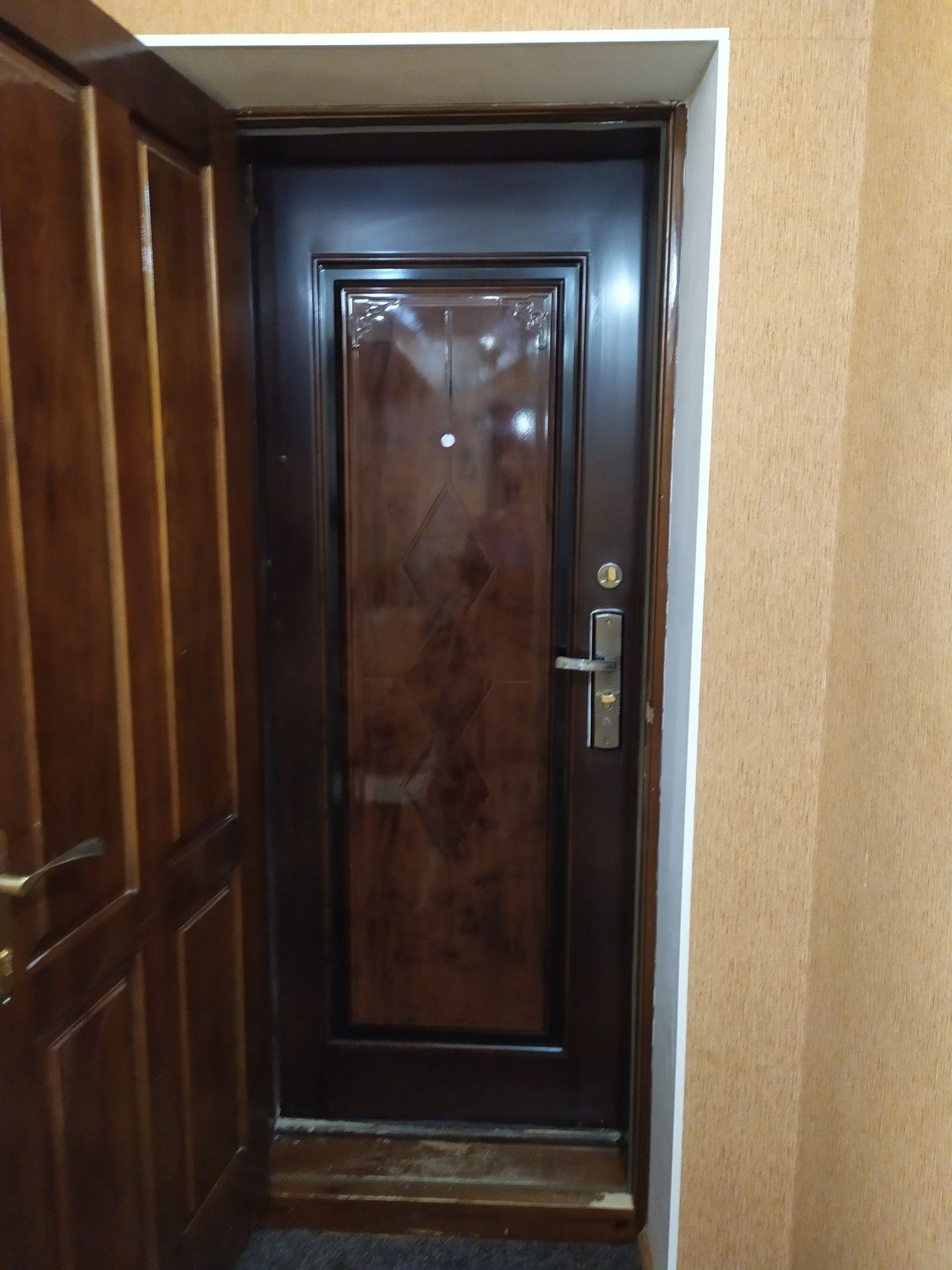 Полтава. Продаю свою 2-комнатную квартиру
