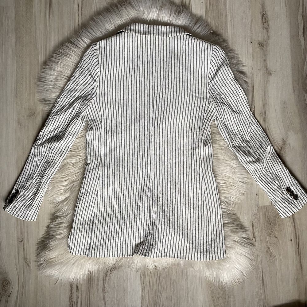 Marynarka XS/34 H&M biała w czarne paski jednorzędowa