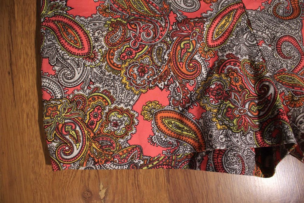 Spodenki H&M r. 42 damskie wielokolor wzór bawełna