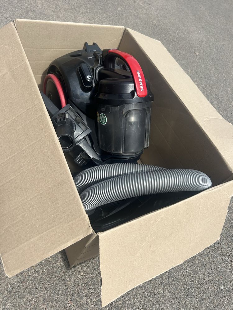Пилосос Samsung VC15K4116V1/UK під відновлення/по запчастинам