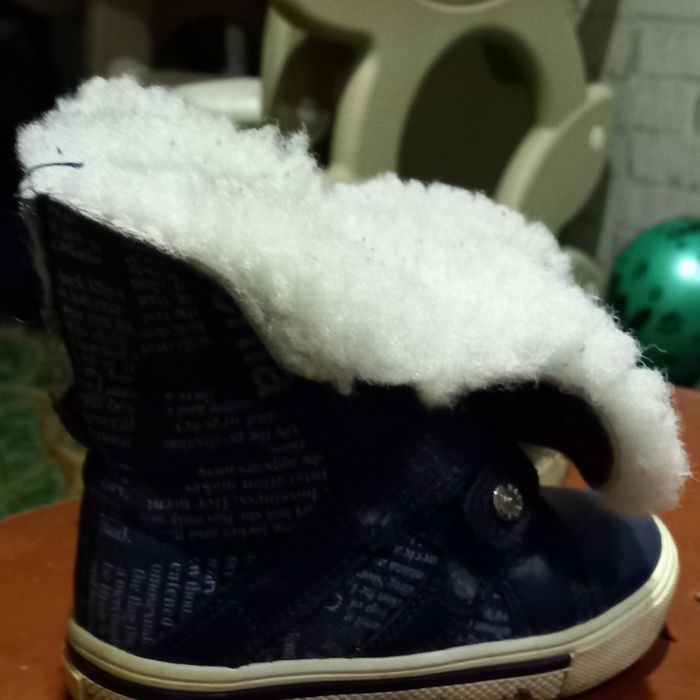 Черевики,чоботи,сапожки