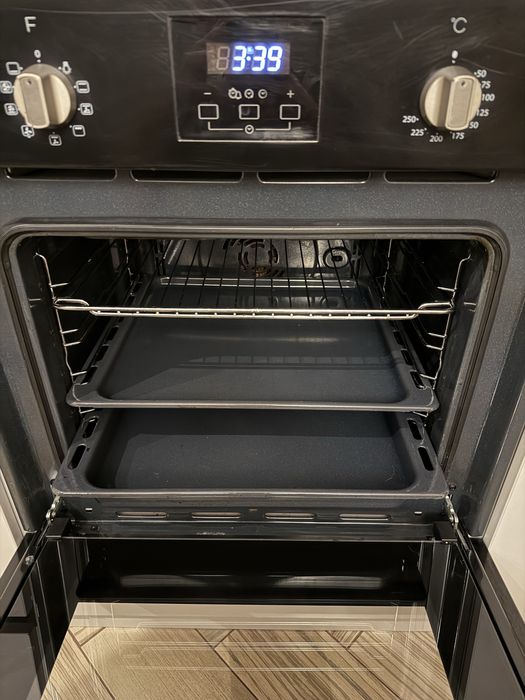 Духова шафа Whirpool електрична